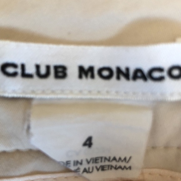 Club Monaco scallop hem shorts - Picture 4 of 5